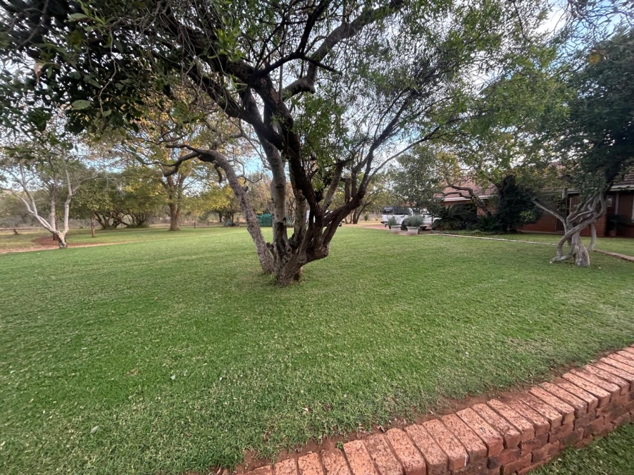 4 Bedroom Property for Sale in Hartbeesfontein AH North West